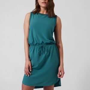 *SOLD* Athleta Rincon Dress Size Extra Small Borealis Green Athleisure